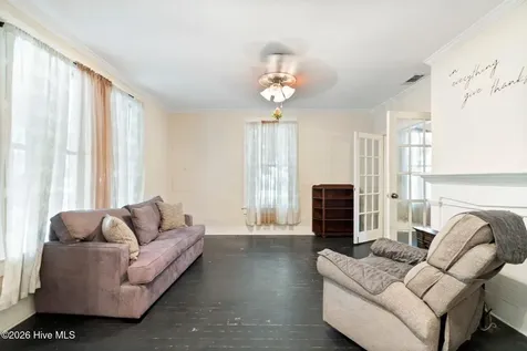 216 Fleming Street Washington NC 27889