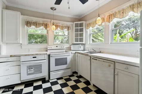 216 Fleming Street Washington NC 27889