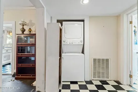 216 Fleming Street Washington NC 27889