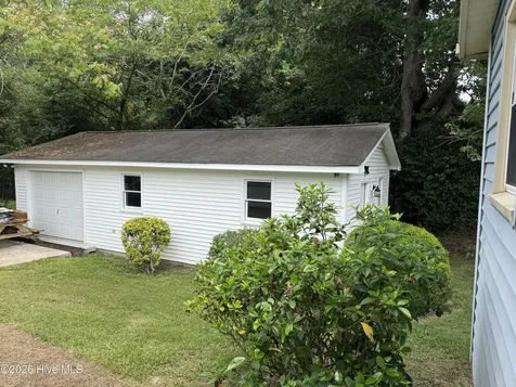 208 Regalwood Drive Jacksonville NC 28546