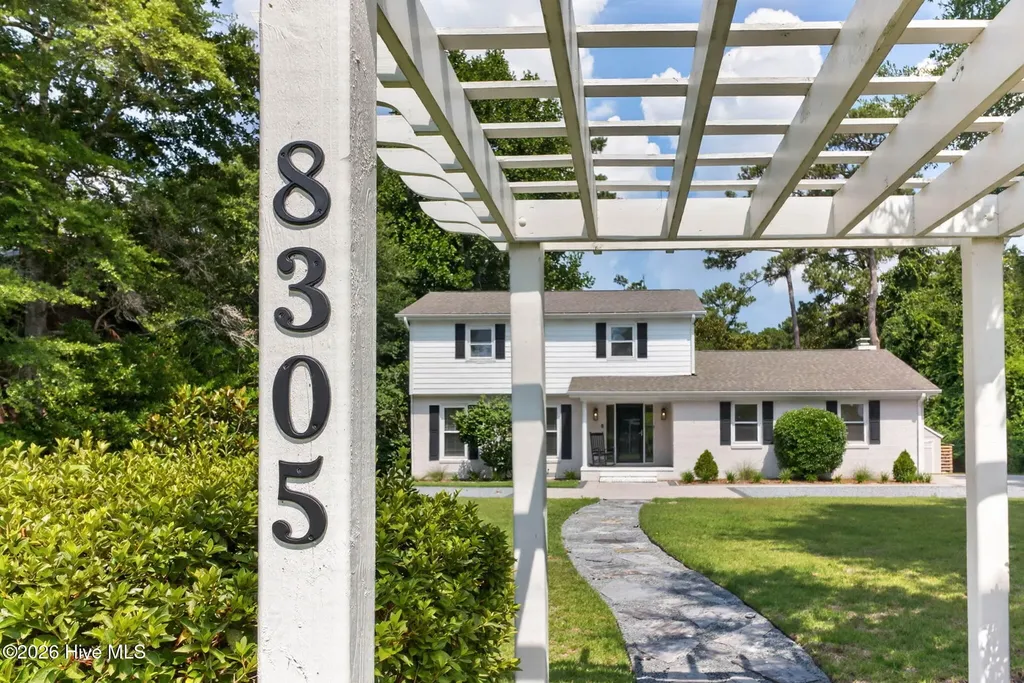8305 Bald Eagle Lane Wilmington NC 28411
