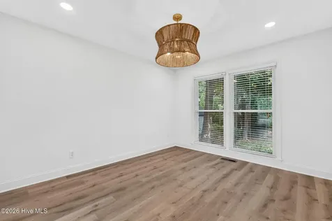 8305 Bald Eagle Lane Wilmington NC 28411