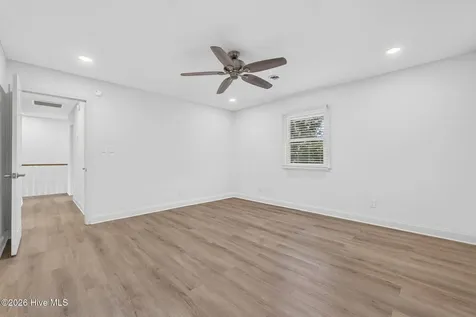 8305 Bald Eagle Lane Wilmington NC 28411