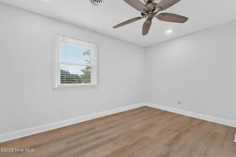 8305 Bald Eagle Lane Wilmington NC 28411