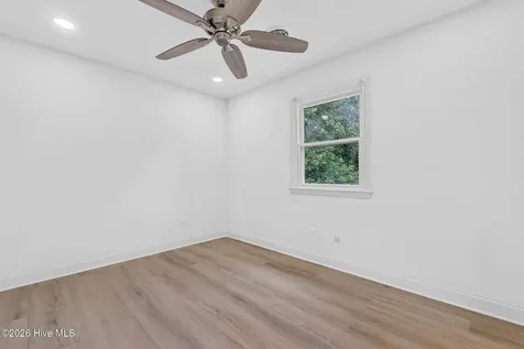 8305 Bald Eagle Lane Wilmington NC 28411