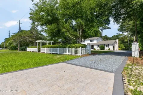 8305 Bald Eagle Lane Wilmington NC 28411