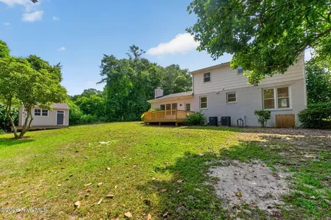 8305 Bald Eagle Lane Wilmington NC 28411