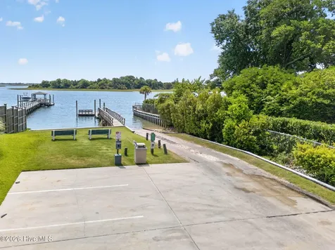 8305 Bald Eagle Lane Wilmington NC 28411