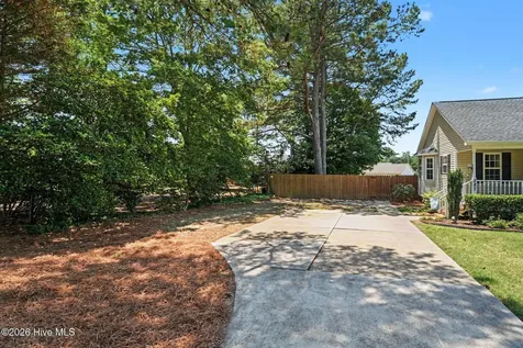 287 N Hickory Street Angier NC 27501
