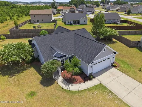 2205 Muir Court Greenville NC 27834
