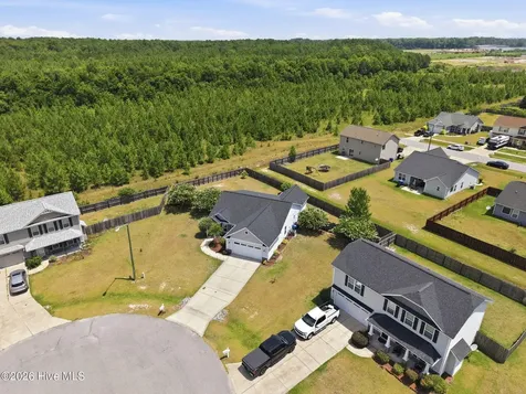 2205 Muir Court Greenville NC 27834