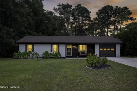 304 Millhouse Road Castle Hayne NC 28429