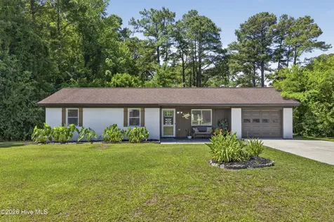 304 Millhouse Road Castle Hayne NC 28429