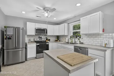 304 Millhouse Road Castle Hayne NC 28429