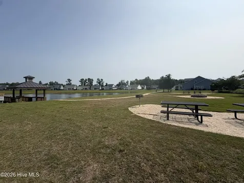 2528 Lakeside Circle Wilmington NC 28401