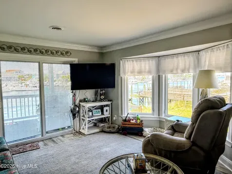 513 Canal Drive Carolina Beach NC 28428