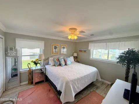 513 Canal Drive Carolina Beach NC 28428