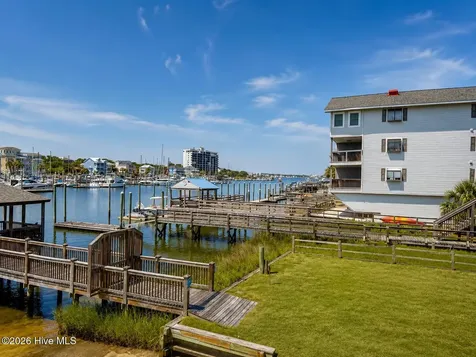513 Canal Drive Carolina Beach NC 28428