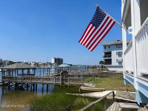 513 Canal Drive Carolina Beach NC 28428