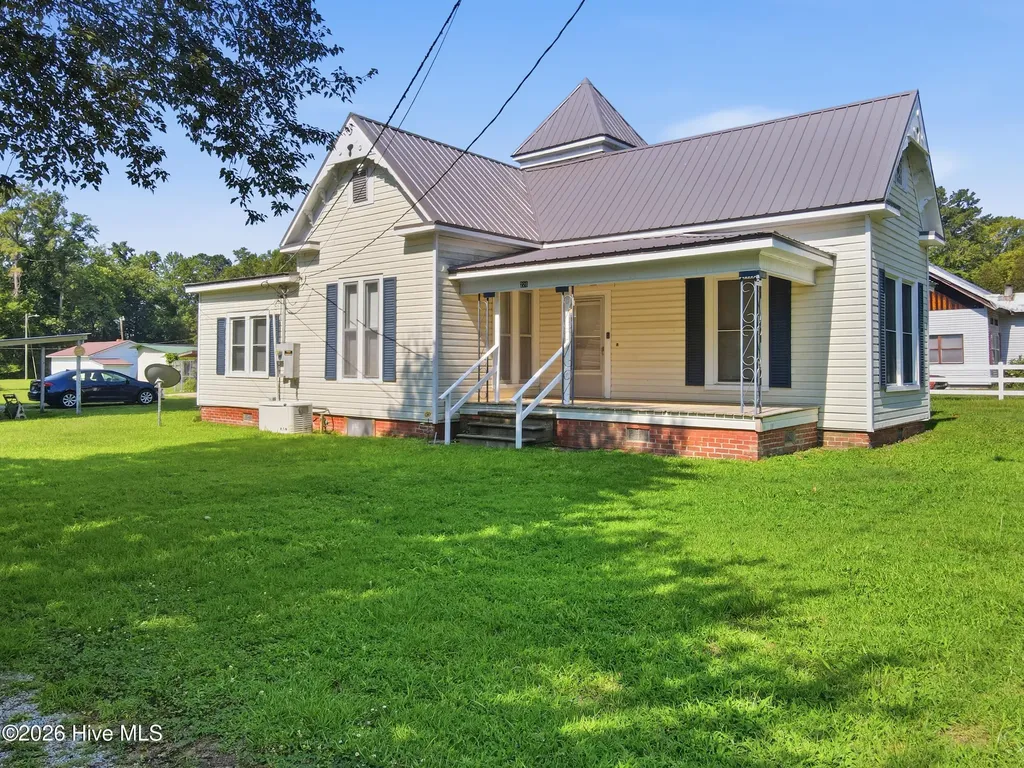 228 Main St Ex Street Edward NC 27821