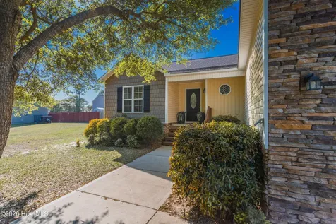 452 Hardison Road Holly Ridge NC 28445