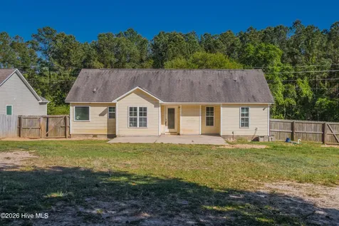 452 Hardison Road Holly Ridge NC 28445