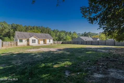 452 Hardison Road Holly Ridge NC 28445