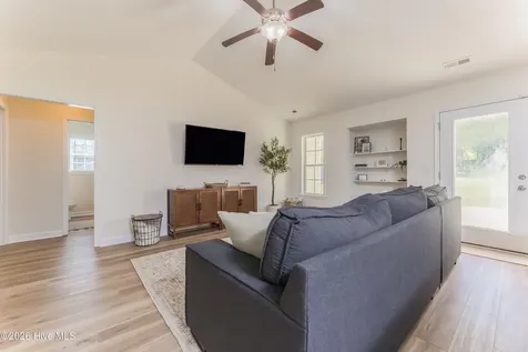 452 Hardison Road Holly Ridge NC 28445