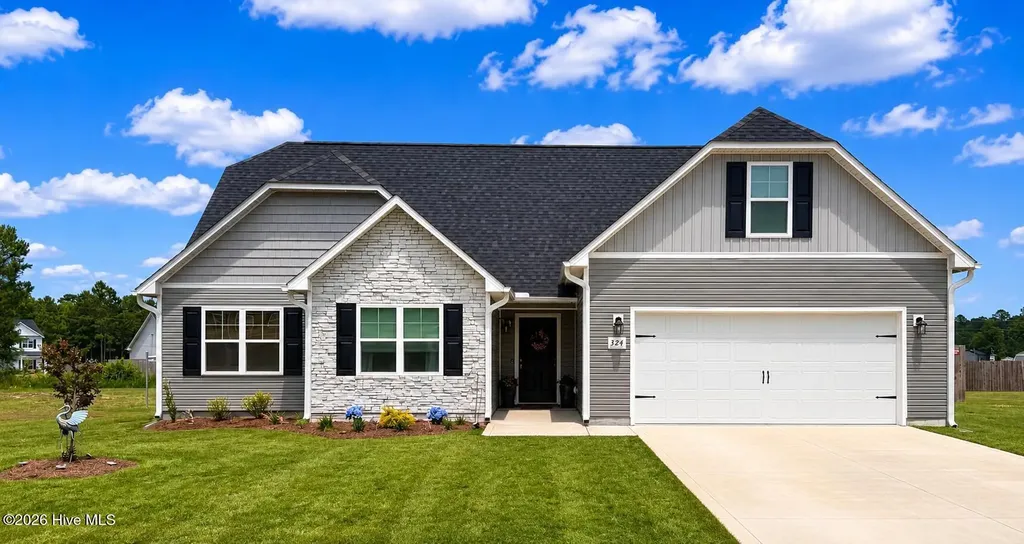 324 Cotton Hill Place Hubert NC 28539
