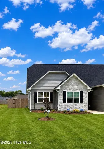 324 Cotton Hill Place Hubert NC 28539