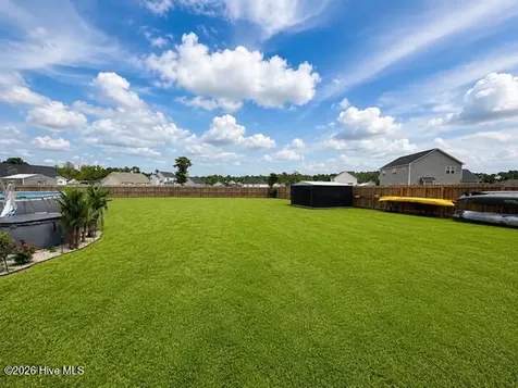 324 Cotton Hill Place Hubert NC 28539