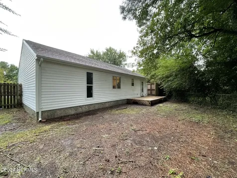 17 Lakewood Court Jacksonville NC 28546