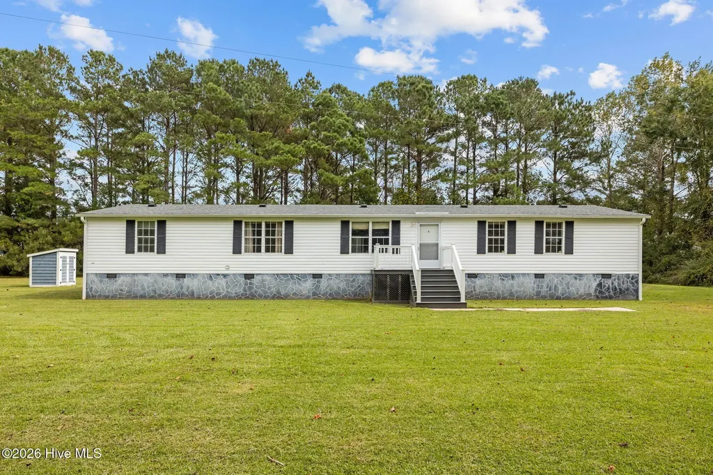 286 Mill Creek Road Newport NC 28570