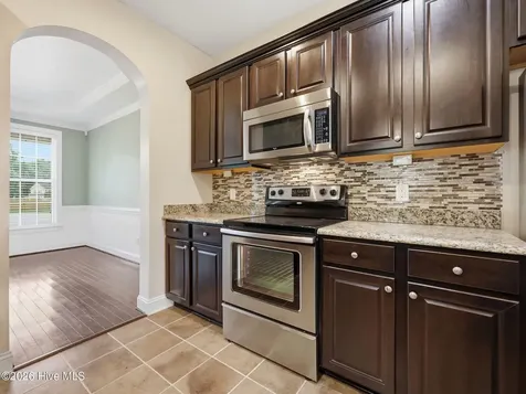 102 Thornberry Place Jacksonville NC 28540