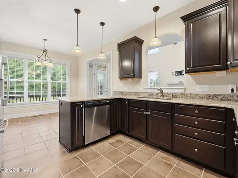 102 Thornberry Place Jacksonville NC 28540