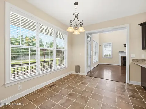102 Thornberry Place Jacksonville NC 28540