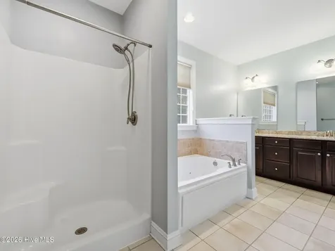 102 Thornberry Place Jacksonville NC 28540