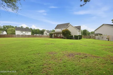 102 Thornberry Place Jacksonville NC 28540