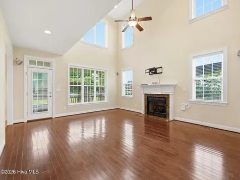 102 Thornberry Place Jacksonville NC 28540