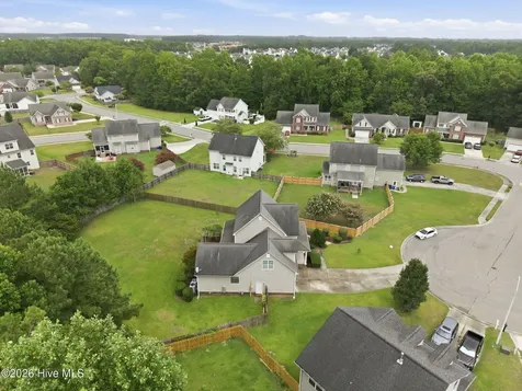 102 Thornberry Place Jacksonville NC 28540