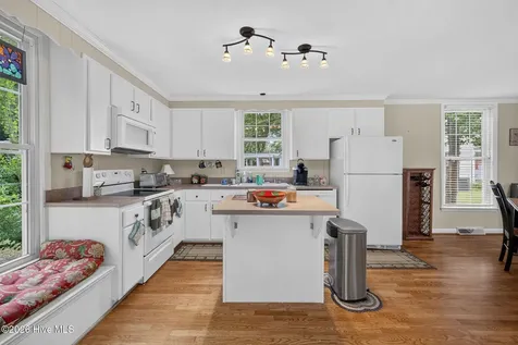 225 Carr Avenue Rocky Point NC 28457