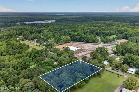 225 Carr Avenue Rocky Point NC 28457