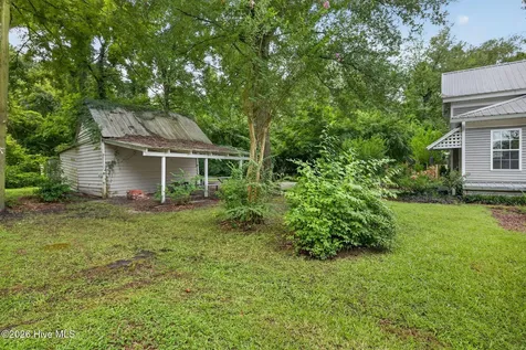 225 Carr Avenue Rocky Point NC 28457