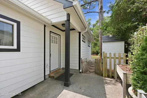 109 Noyes Avenue Morehead City NC 28557