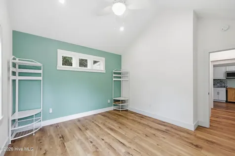 109 Noyes Avenue Morehead City NC 28557