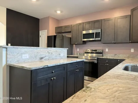302 E Franck Street Richlands NC 28574