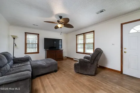 108 South Street Bayboro NC 28515
