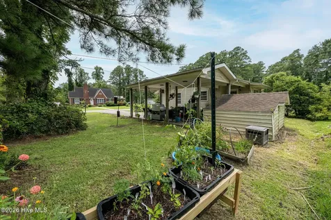 108 South Street Bayboro NC 28515