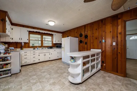 108 South Street Bayboro NC 28515