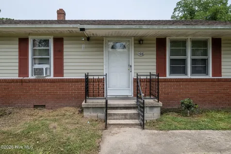 108 South Street Bayboro NC 28515